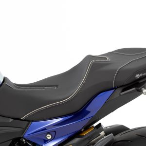 Комфортне занижене мотосидіння -25 мм для водія Wunderlich AKTIVKOMFORT на мотоциклі Harley-Davidson Pan America 1250 90101-002