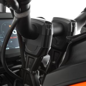 Водительское сиденье Sargent для мотоцикла BMW R1200GS/R1250GS, Plus Seat, заниженное, с подогревом, индивидуальный цвет канта WS-621F-SE-HK*