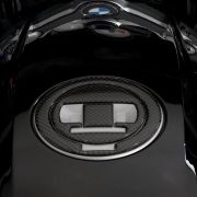 Декоративная накладка на крышку бака. Отделка под карбон. BMW F 800 ST/S Z8891 3