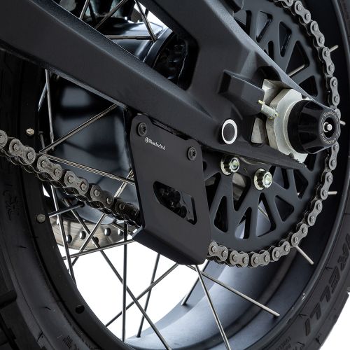 Захист ланцюга Wunderlich на мотоциклі Ducati DesertX