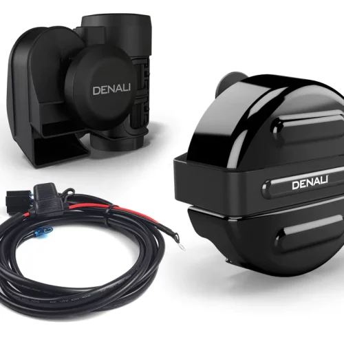 Двухтональный звуковой сигнал DENALI SoundBomb™ V-Twin с крышкой — черный кронштейн для мотоциклов Harley-Davidson