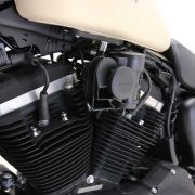 Кронштейн крепления компактного сигнала SoundBomb, Harley Davidson (с двигателем Evolution, также известным как "EVO") '84-'99 CVO, Touring и Dyna, '84-'00 Softail, '86- Sportster HMT.23.10000 6
