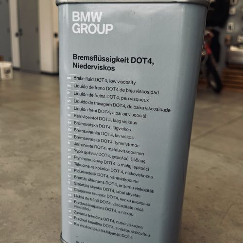 Гальмівна рідина BMW DOT4, 1 л