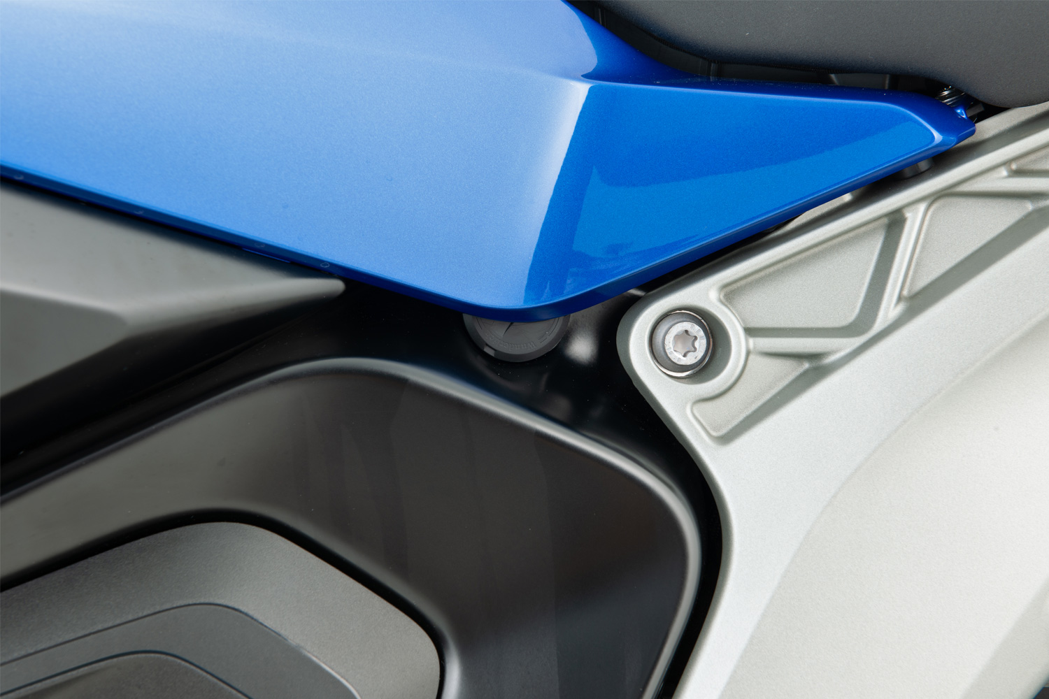 Комплект крашпедов Wunderlich (9 шт) на раму мотоцикла BMW R1300R / RS 15080-002 7